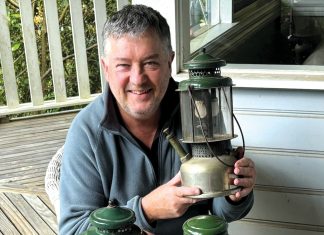 Happy glow restoring pressure lanterns